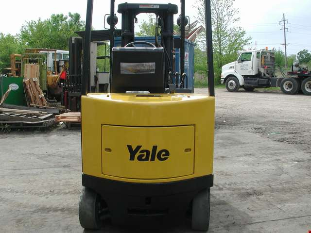Used Yale 4 Wheel Electric Forklift